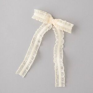 🆕 Cream Lace Ruffle Bow Hair Clip